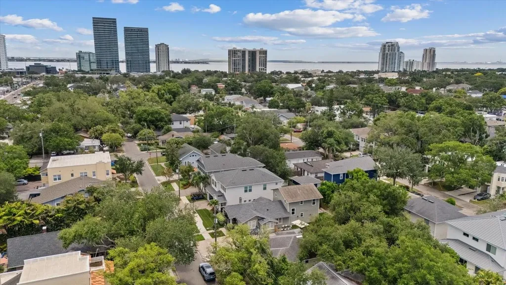 3410 W Santiago Street Tampa FL 33629