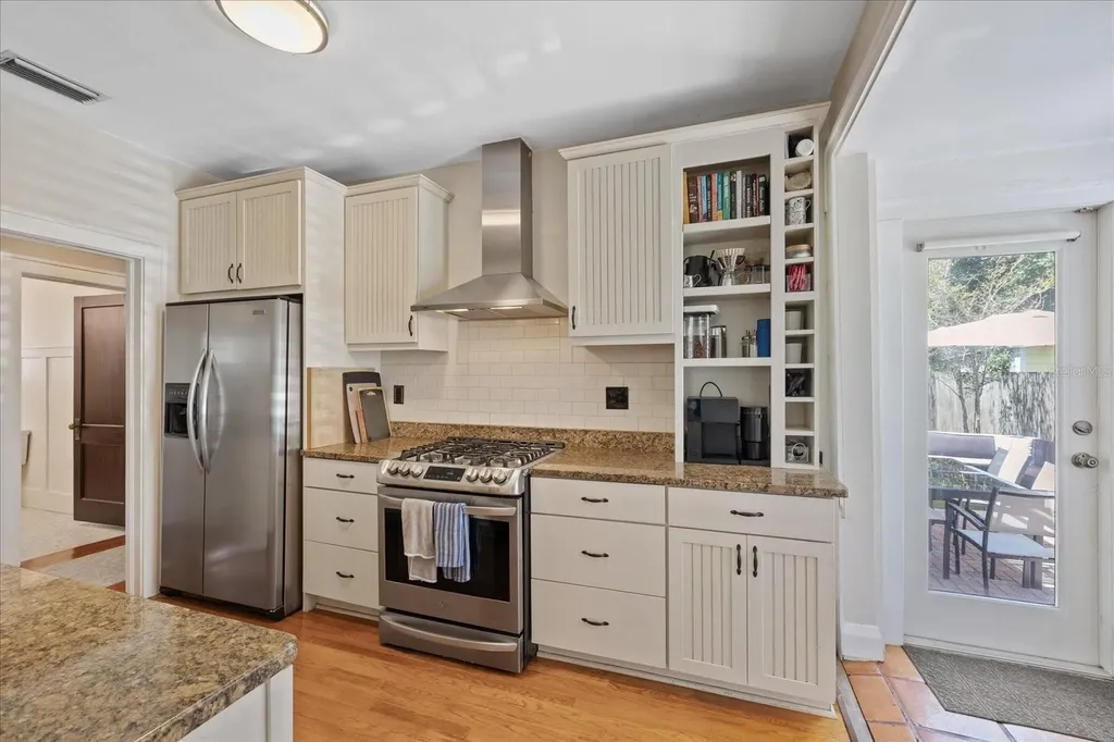3410 W Santiago Street Tampa FL 33629