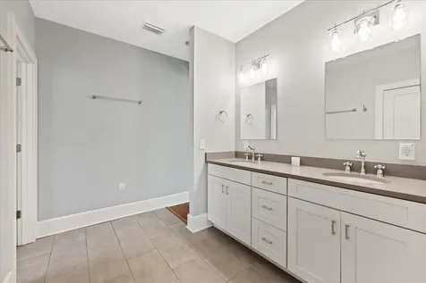 3410 W Santiago Street Tampa FL 33629