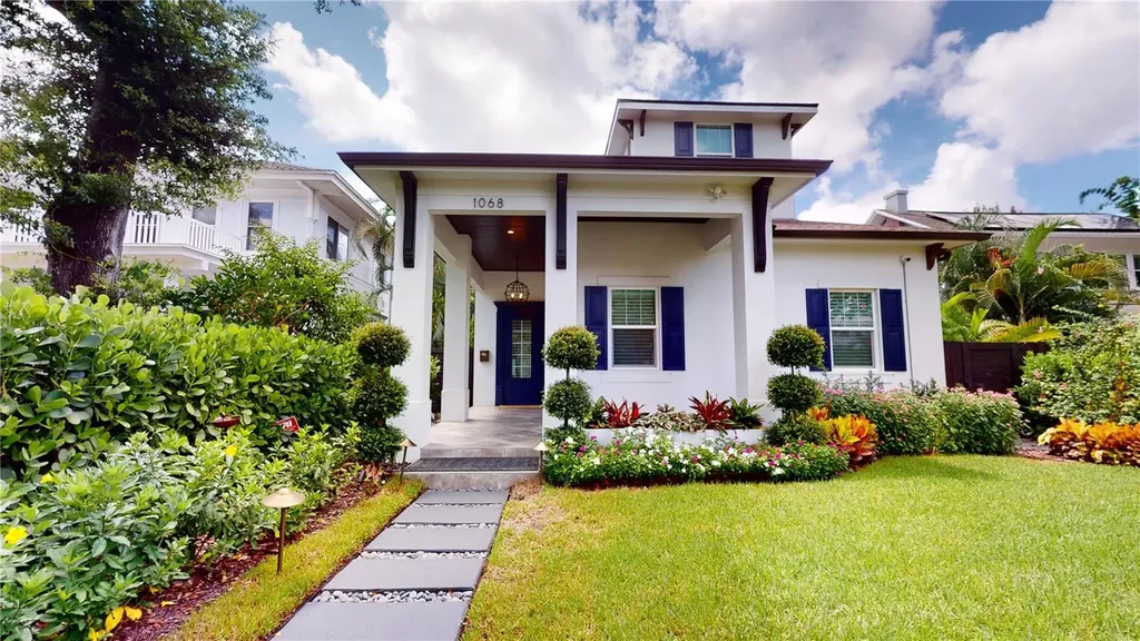 1068 19th Avenue N St Petersburg FL 33704