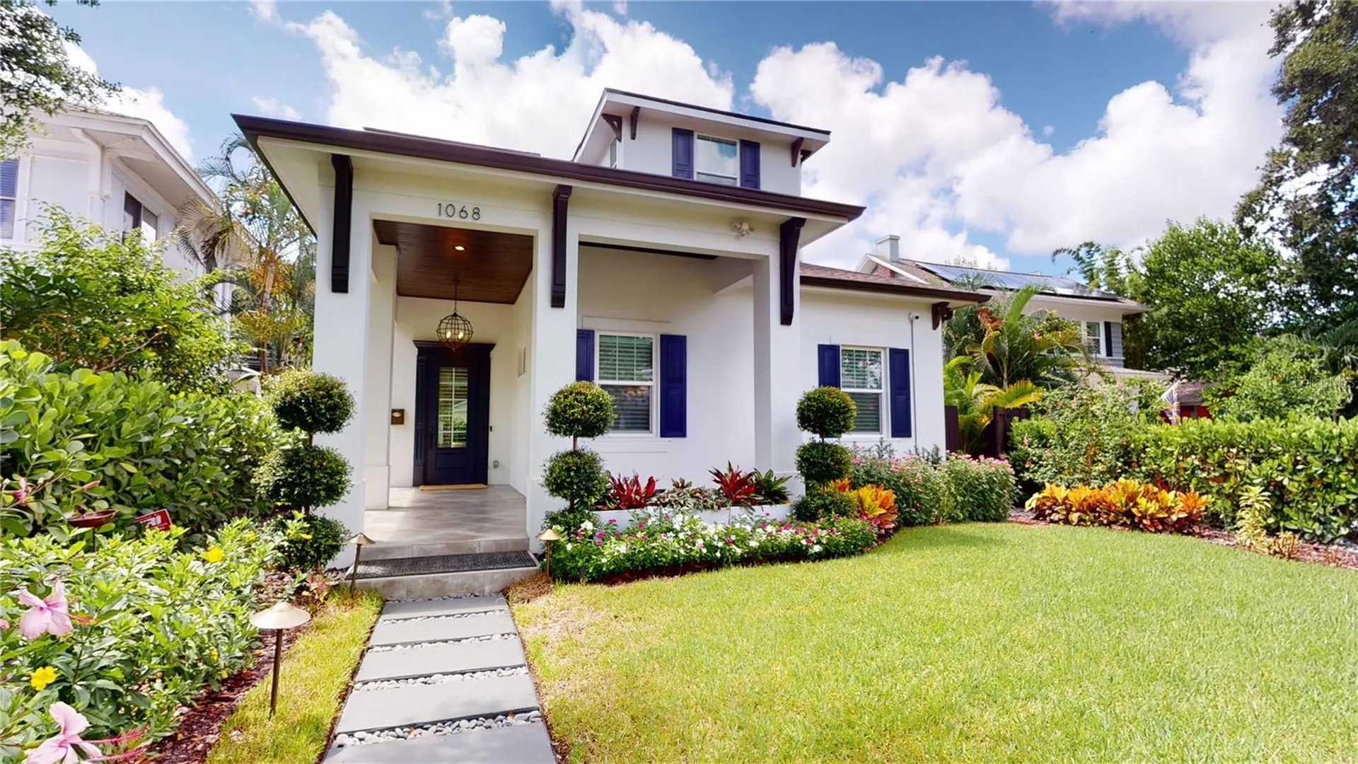 1068 19th Avenue N St Petersburg FL 33704