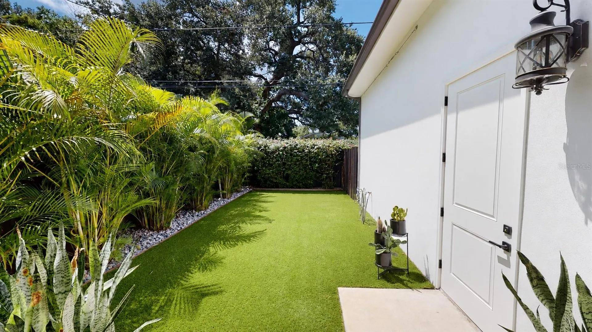 1068 19th Avenue N St Petersburg FL 33704