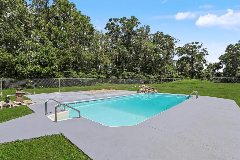 2809 NE 49th Street Ocala FL 34479