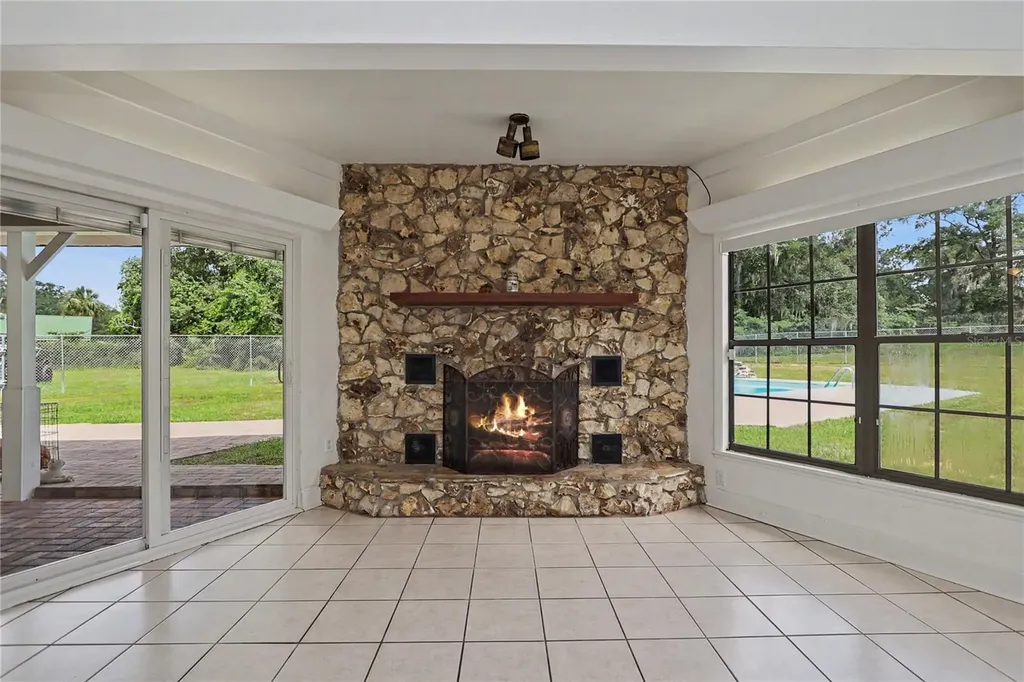2809 NE 49th Street Ocala FL 34479