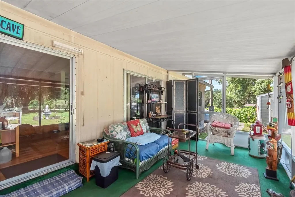 5888 SE 164th Avenue Ocklawaha FL 32179