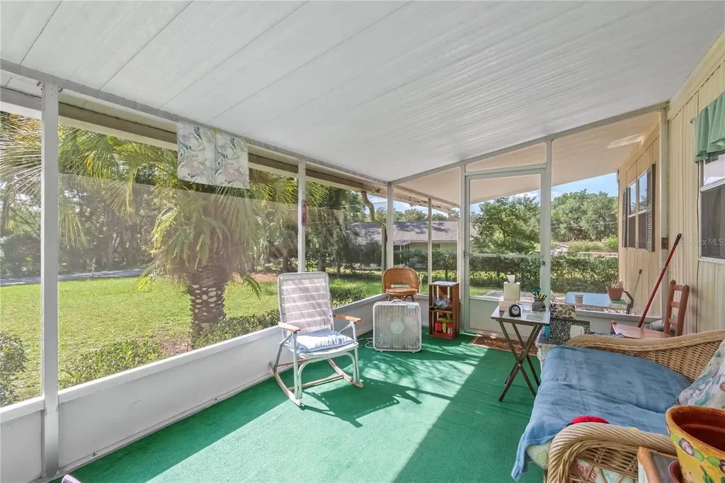 5888 SE 164th Avenue Ocklawaha FL 32179