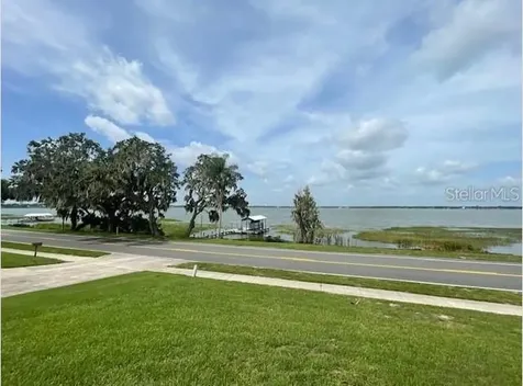 1326 Lake Ariana Boulevard Auburndale FL 33823