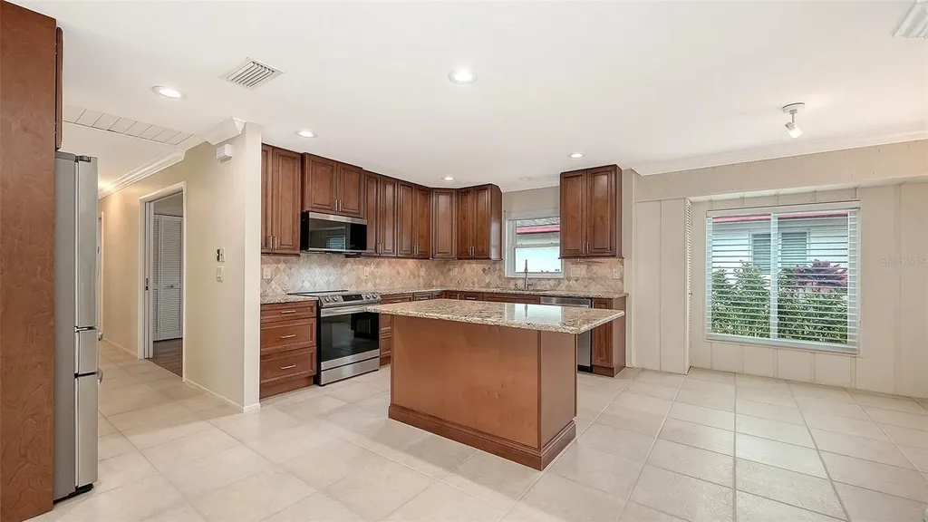 4777 Ringwood Meadow Sarasota FL 34235