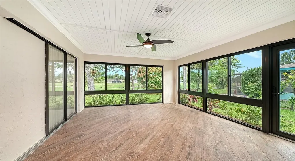 4777 Ringwood Meadow Sarasota FL 34235