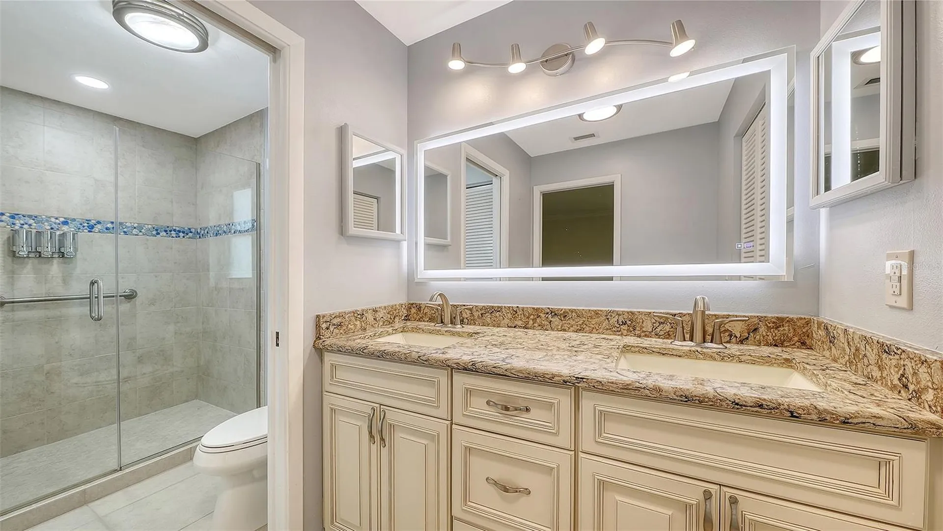 4777 Ringwood Meadow Sarasota FL 34235