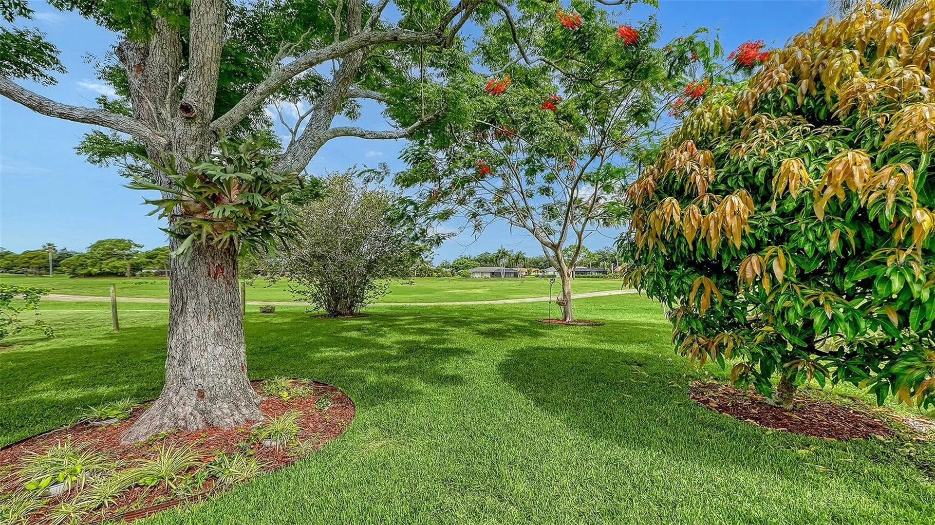 4777 Ringwood Meadow Sarasota FL 34235
