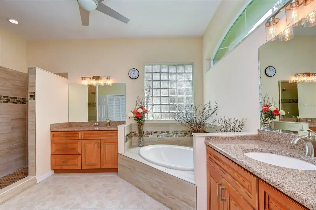 4916 Willow Ridge Terrace Valrico FL 33596
