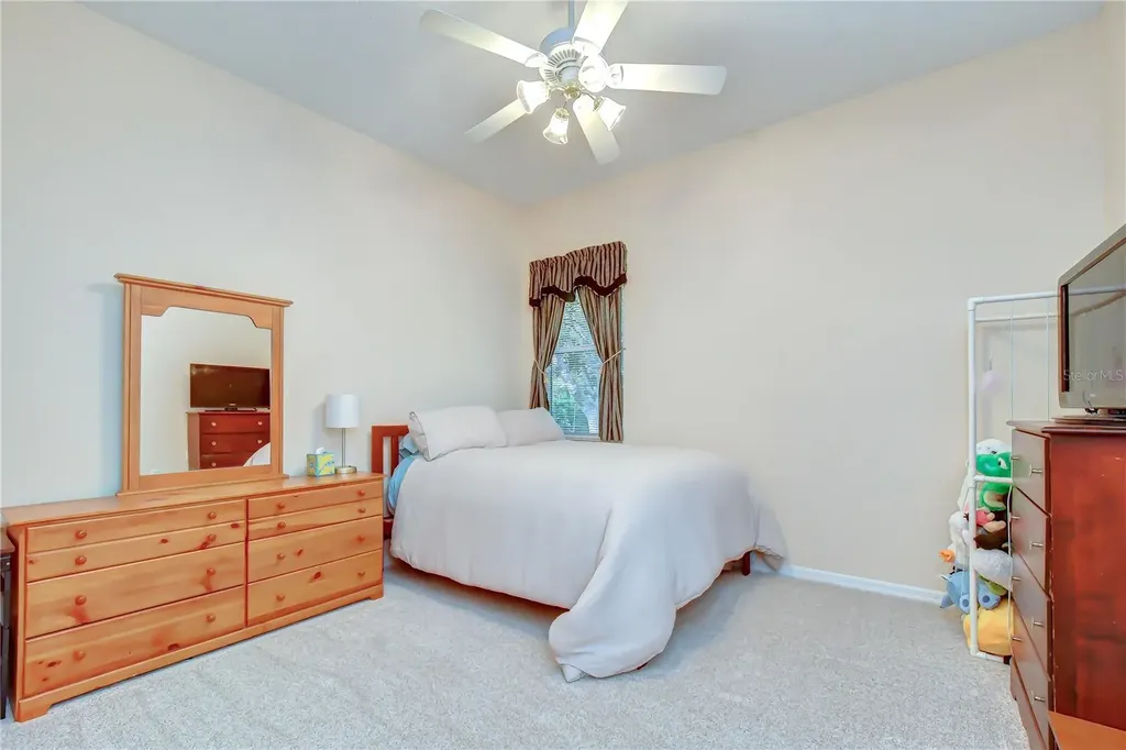 4916 Willow Ridge Terrace Valrico FL 33596
