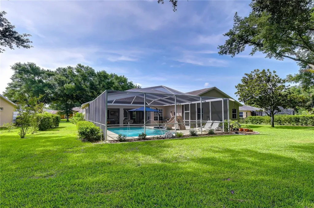 4916 Willow Ridge Terrace Valrico FL 33596
