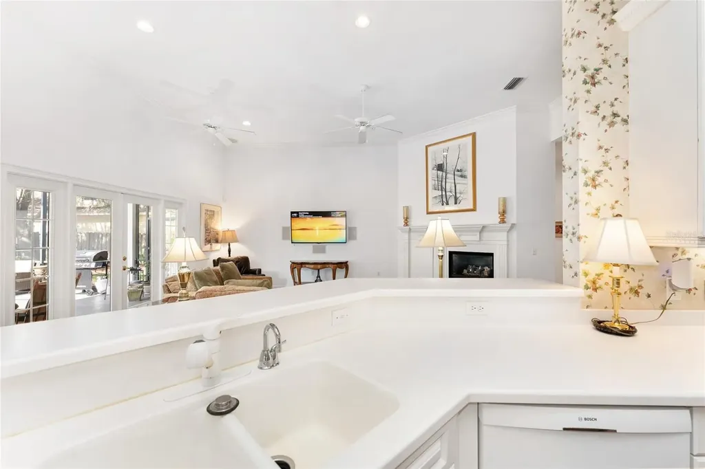5730 NW 52nd Place Gainesville FL 32653