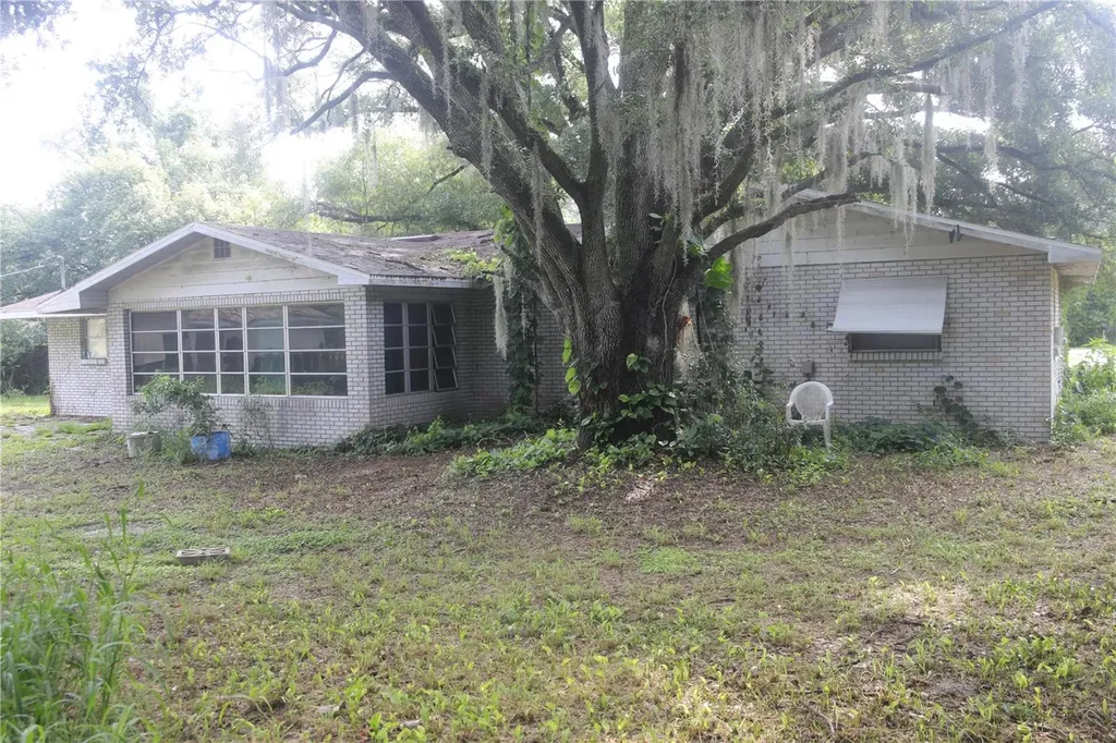 2420 Nelson Street Auburndale FL 33823