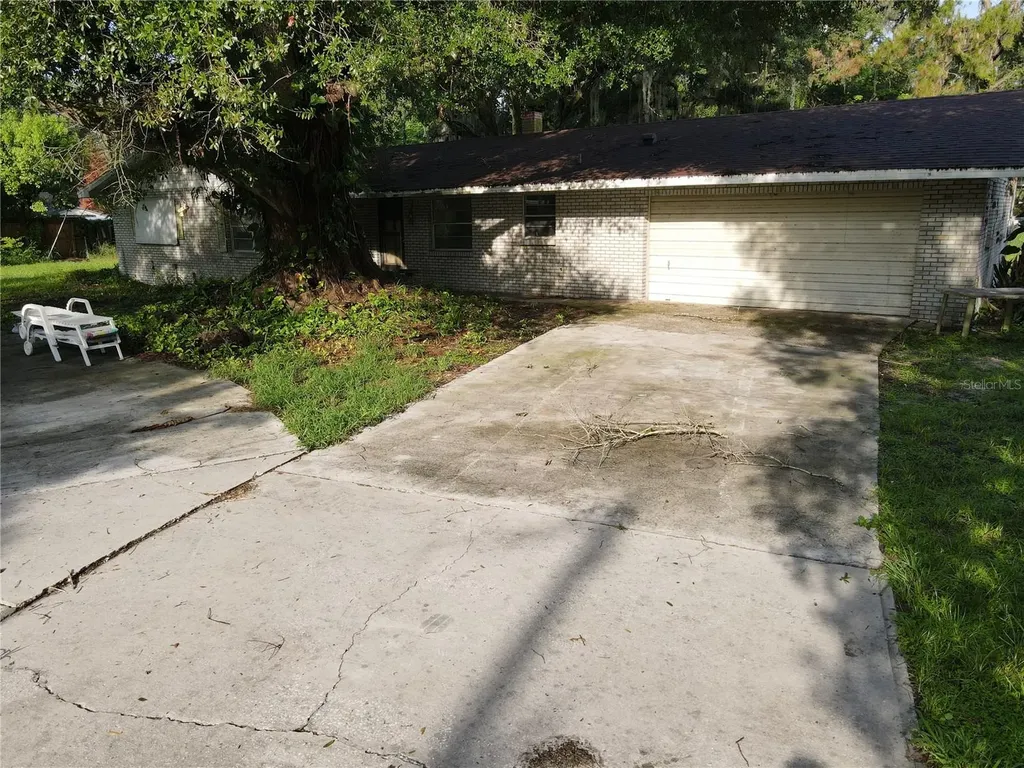 2420 Nelson Street Auburndale FL 33823