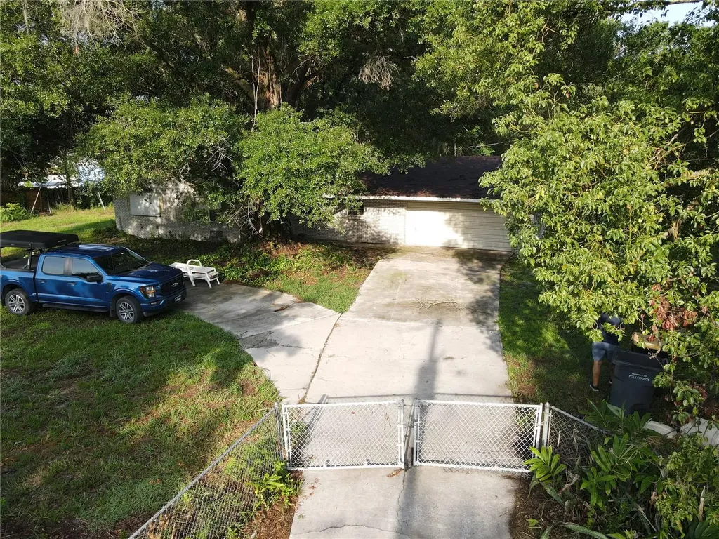 2420 Nelson Street Auburndale FL 33823