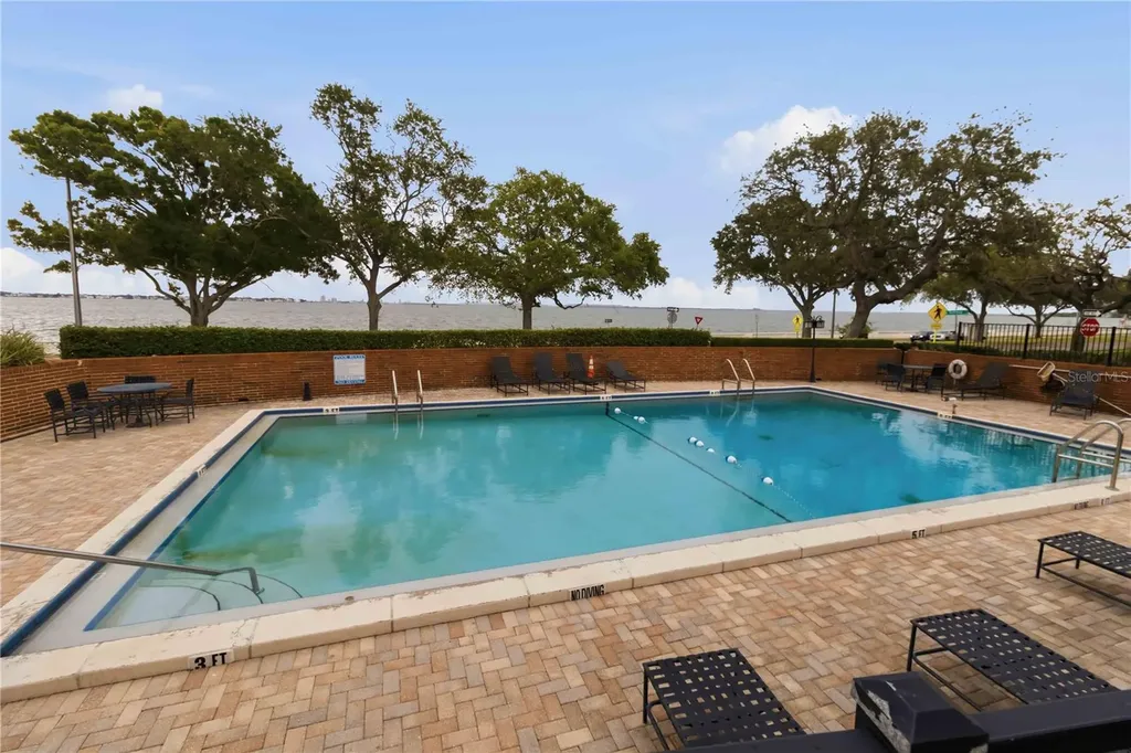 4015 Bayshore Boulevard Tampa FL 33611