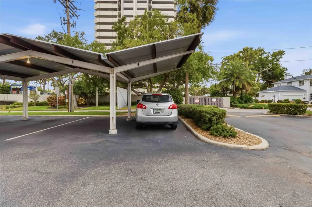 4015 Bayshore Boulevard Tampa FL 33611