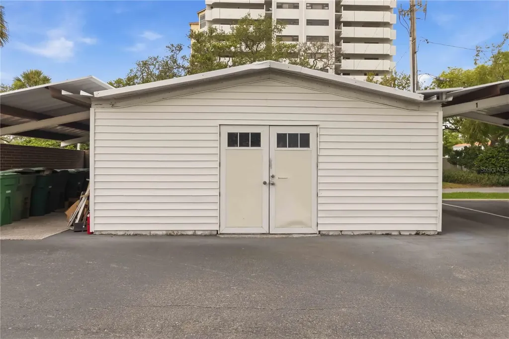 4015 Bayshore Boulevard Tampa FL 33611
