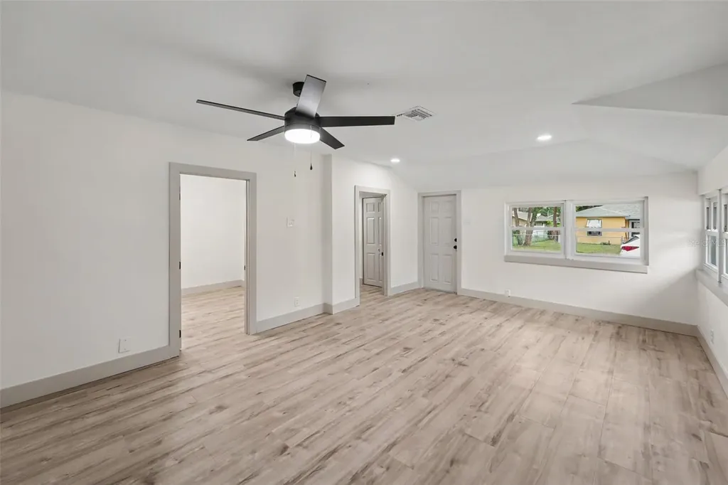 2850 59th Avenue N St Petersburg FL 33714