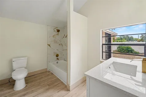 2850 59th Avenue N St Petersburg FL 33714