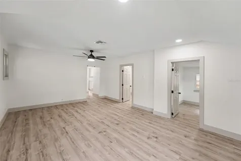2850 59th Avenue N St Petersburg FL 33714