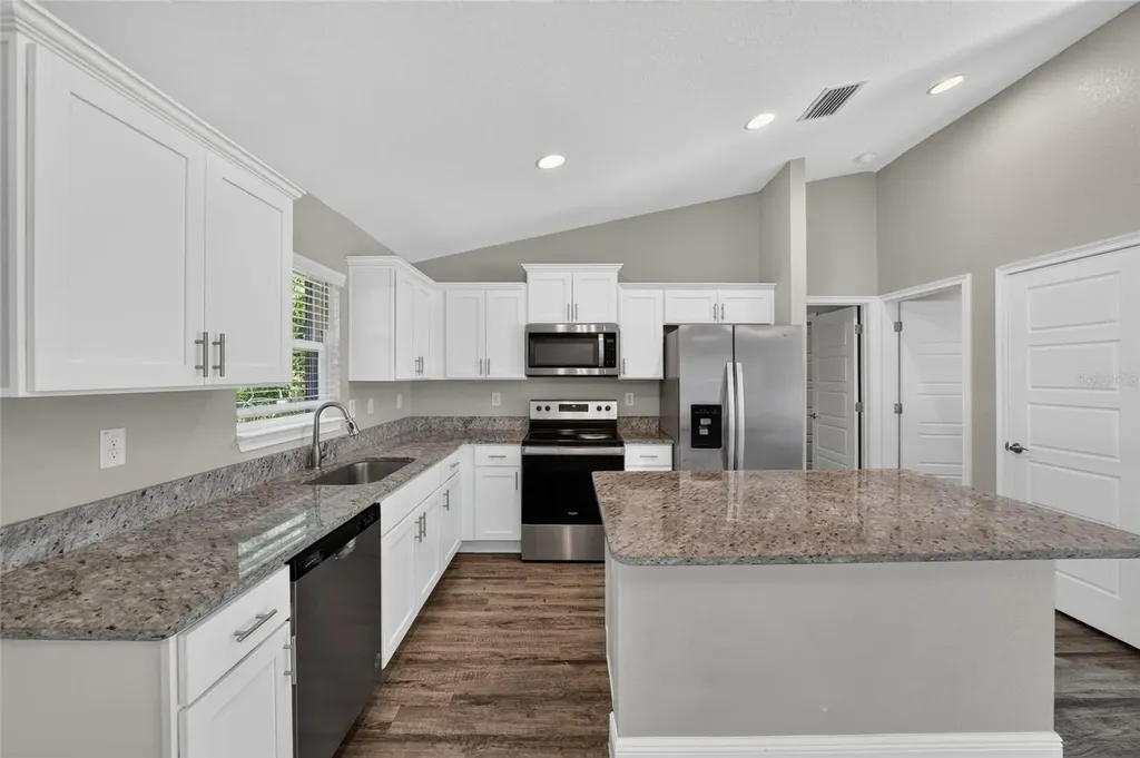 28 Oak Circle Ocala FL 34472
