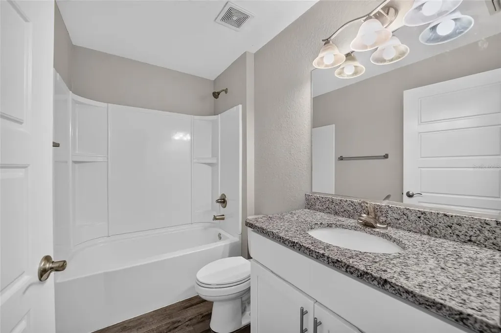 28 Oak Circle Ocala FL 34472