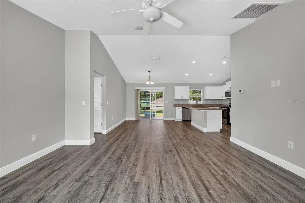 28 Oak Circle Ocala FL 34472