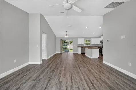28 Oak Circle Ocala FL 34472
