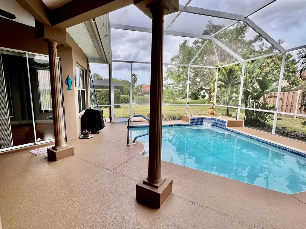 3715 72nd Ave E Sarasota FL 34243