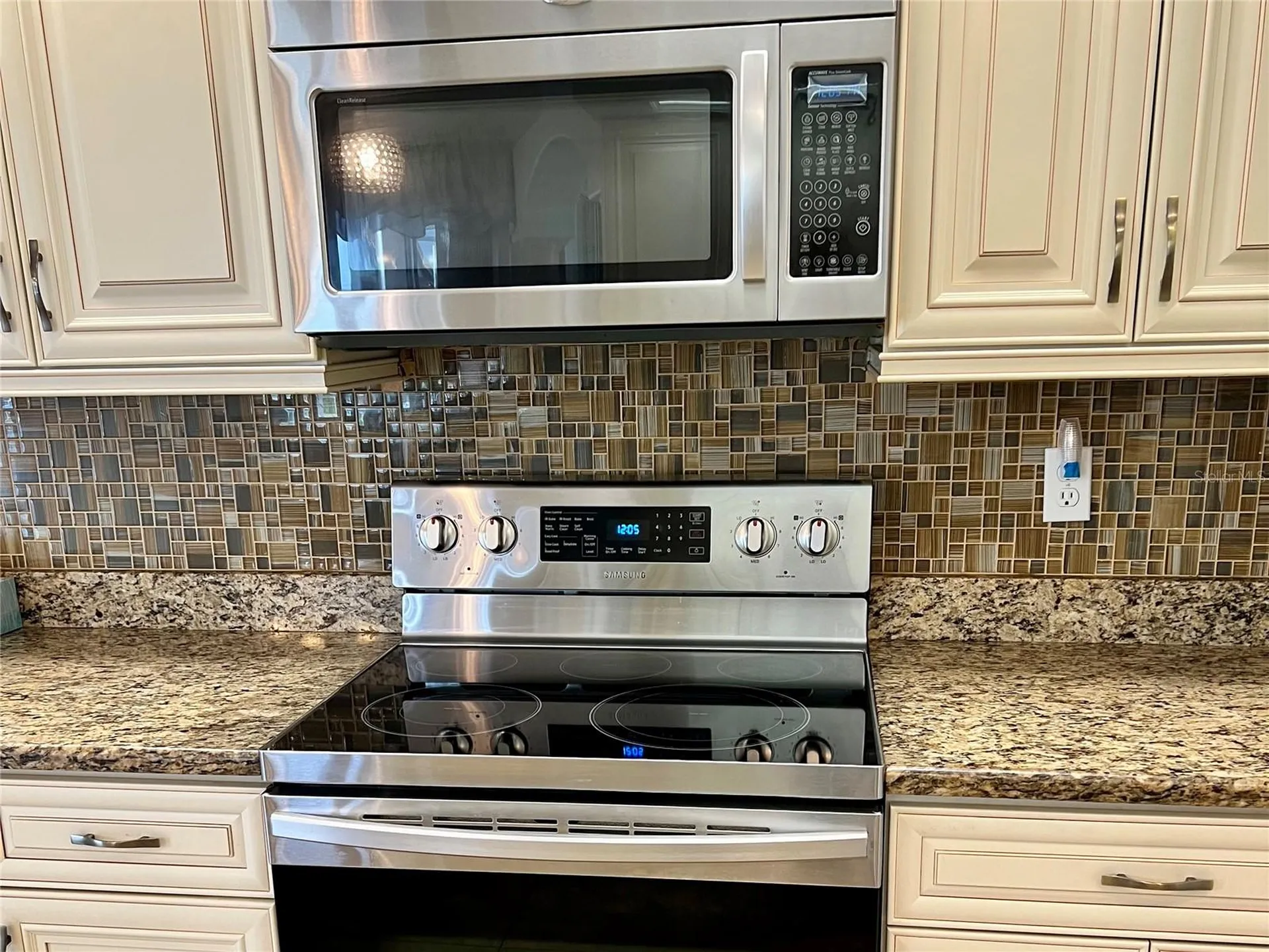 3715 72nd Ave E Sarasota FL 34243
