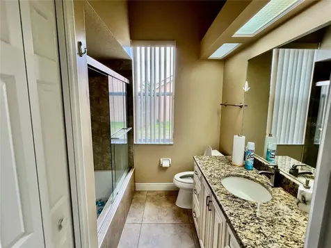 3715 72nd Ave E Sarasota FL 34243