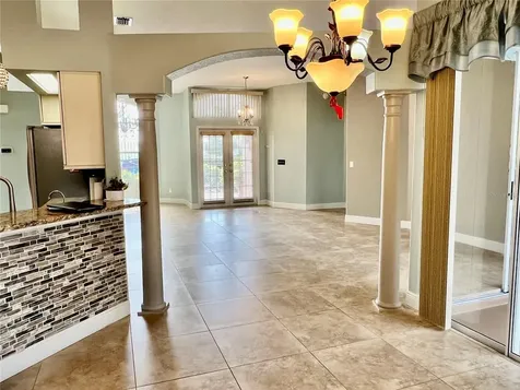 3715 72nd Ave E Sarasota FL 34243