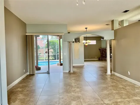 3715 72nd Ave E Sarasota FL 34243