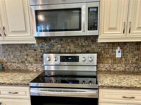 3715 72nd Ave E Sarasota FL 34243
