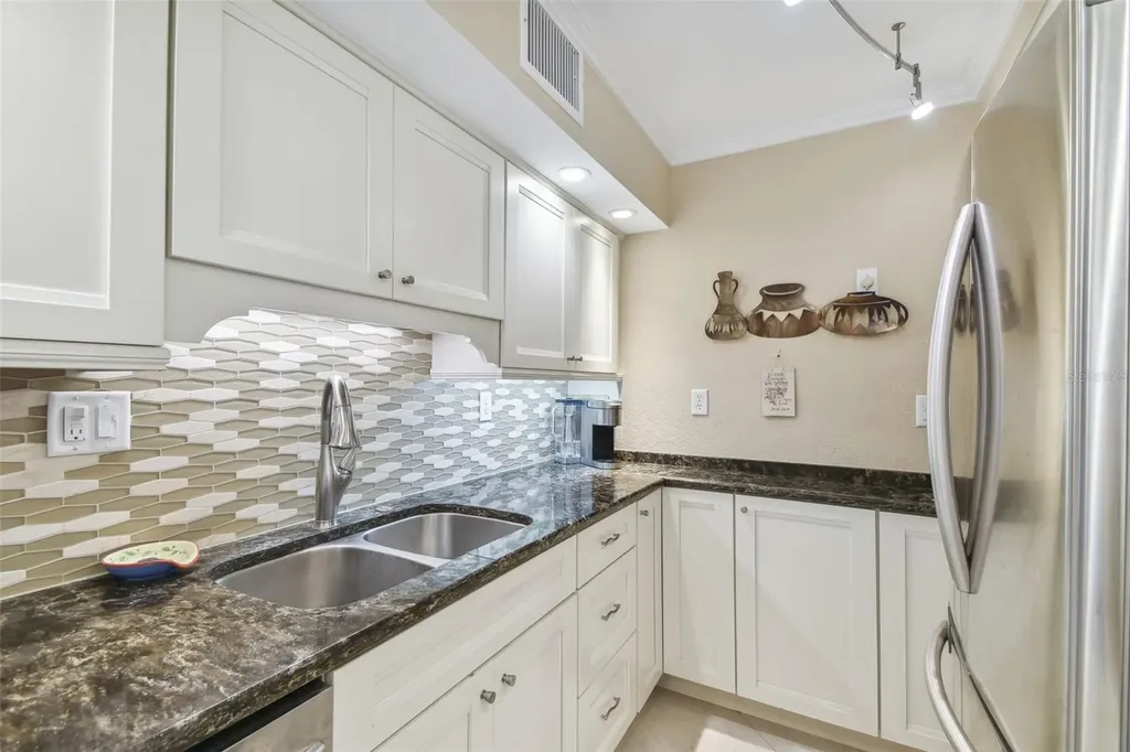 10355 Paradise Boulevard Treasure Island FL 33706