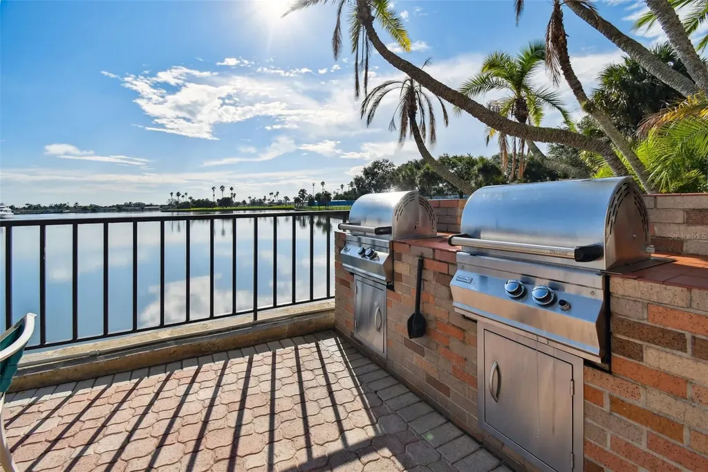 10355 Paradise Boulevard Treasure Island FL 33706