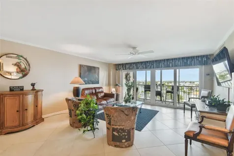 10355 Paradise Boulevard Treasure Island FL 33706
