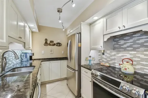 10355 Paradise Boulevard Treasure Island FL 33706