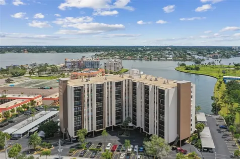 10355 Paradise Boulevard Treasure Island FL 33706