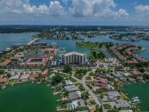 10355 Paradise Boulevard Treasure Island FL 33706