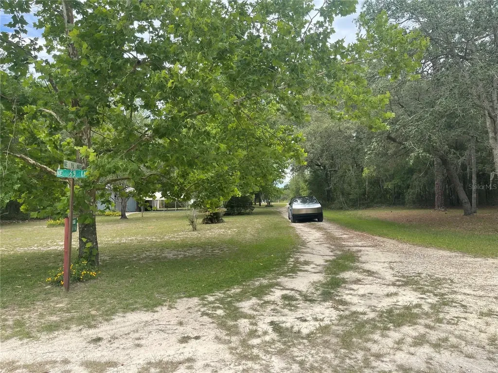 6624 NE 96 Avenue Bronson FL 32621