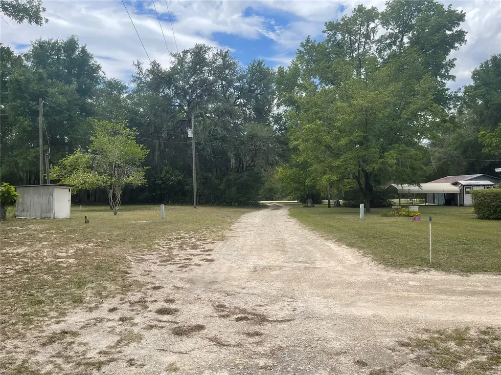 6624 NE 96 Avenue Bronson FL 32621