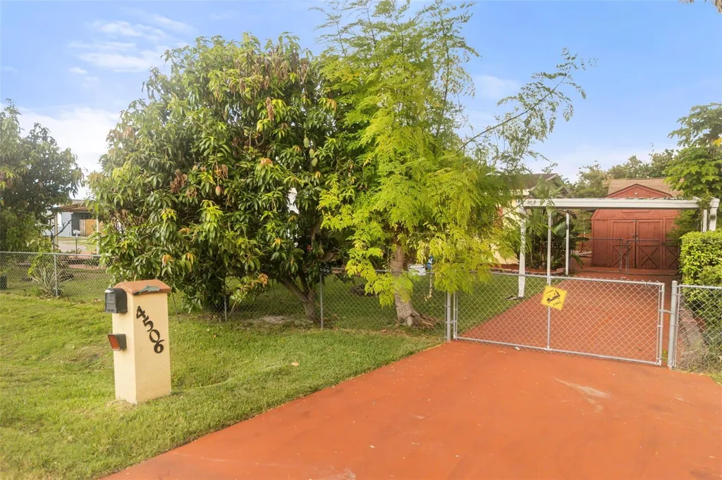 4506 24th Avenue S Tampa FL 33619