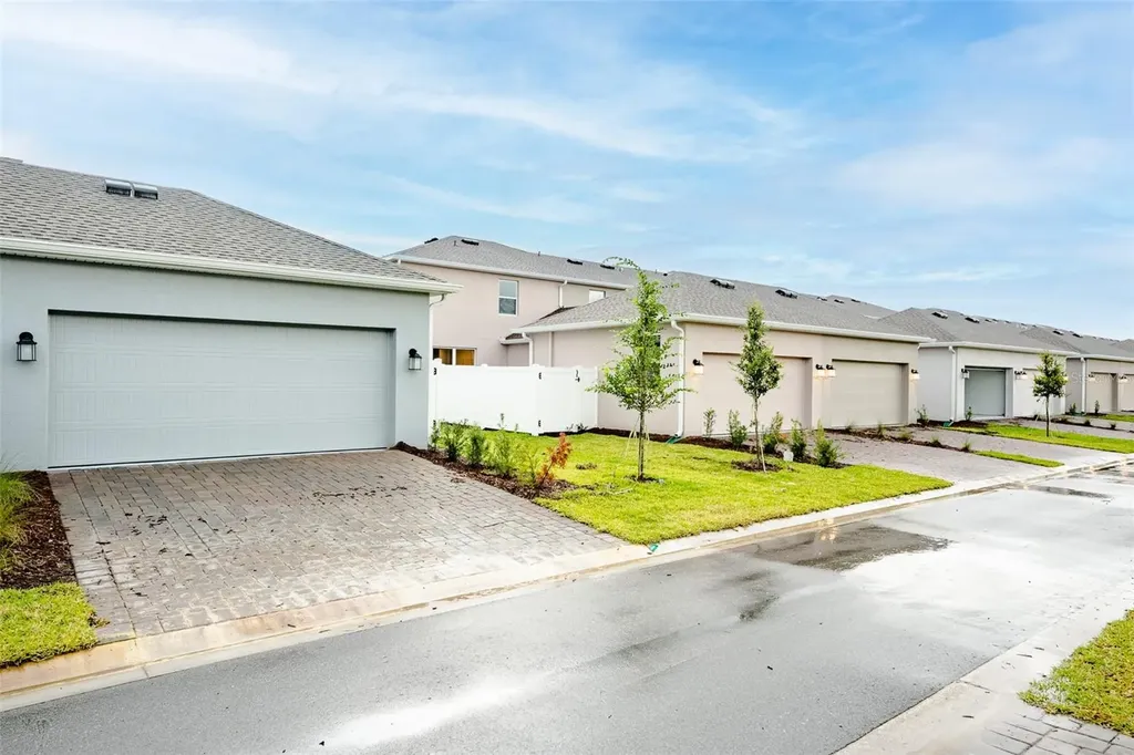 11299 Listening Drive Orlando FL 32832