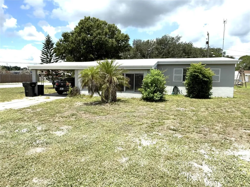 262 Walter Avenue Frostproof FL 33843