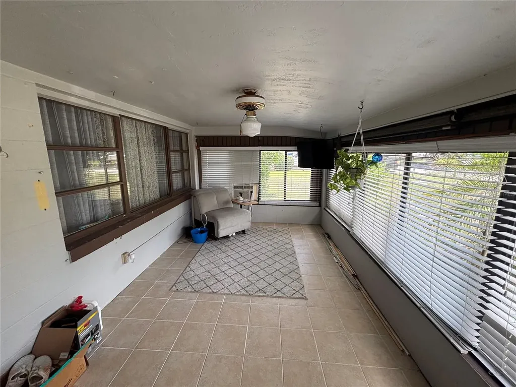 262 Walter Avenue Frostproof FL 33843